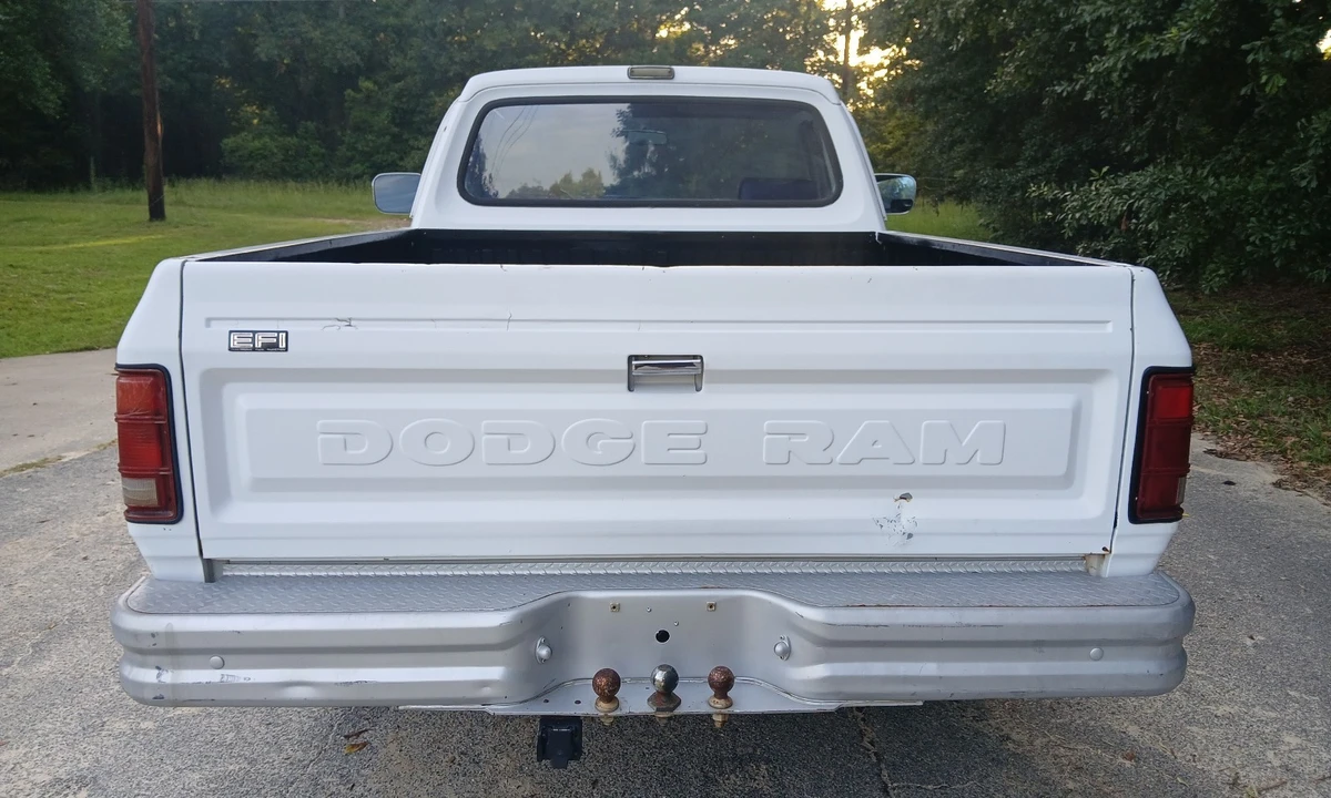 1990 Dodge D Series 3rd Gen - Image 13 of 31