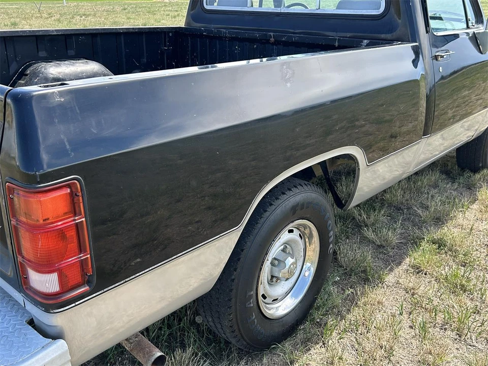 1990 Dodge D Series - Image 24 of 25