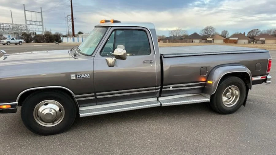 1990 Dodge Ram 1st Gen - Image 2 of 27