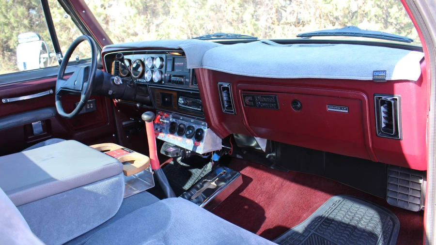 1990 Dodge Ram 1st Gen - Image 16 of 31