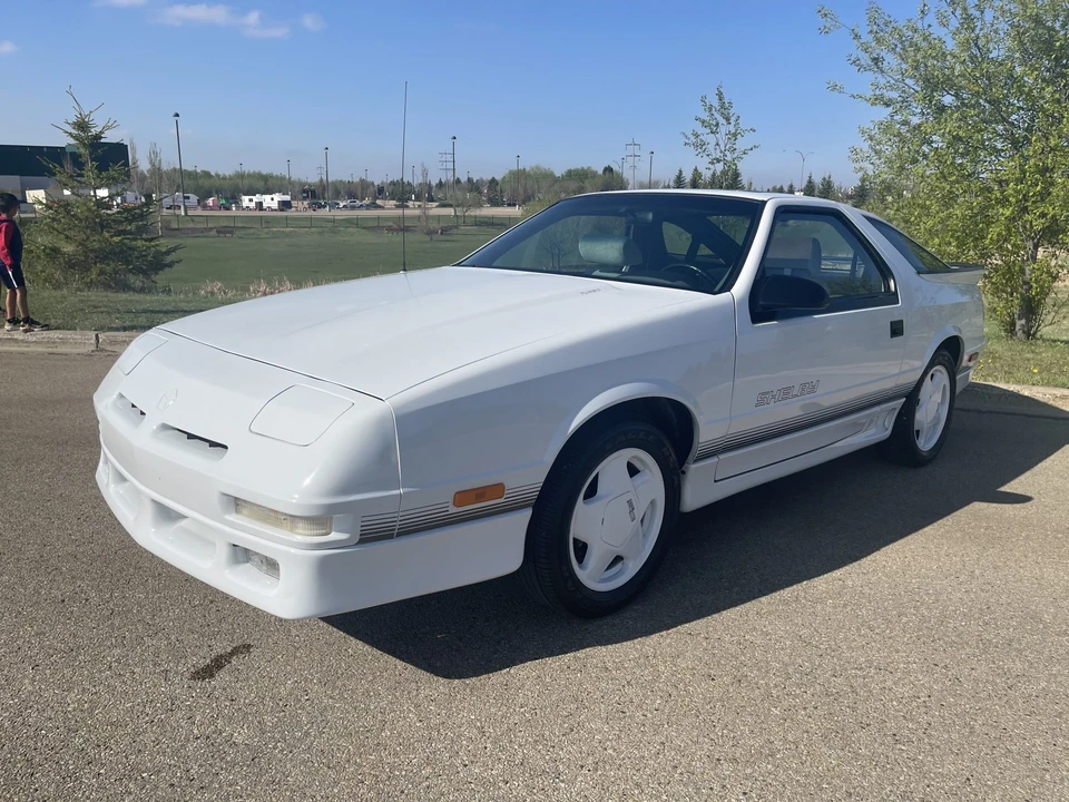 1990 Dodge Daytona - Image 2 of 31