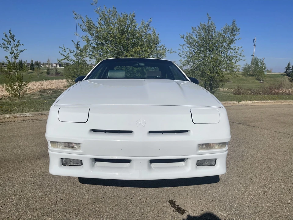 1990 Dodge Daytona - Image 3 of 31