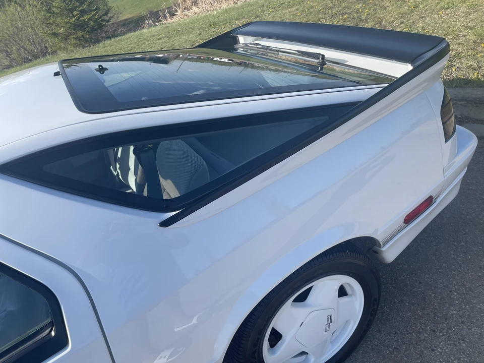1990 Dodge Daytona - Image 19 of 31