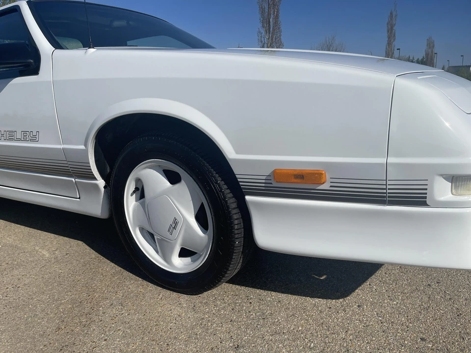1990 Dodge Daytona - Image 13 of 31