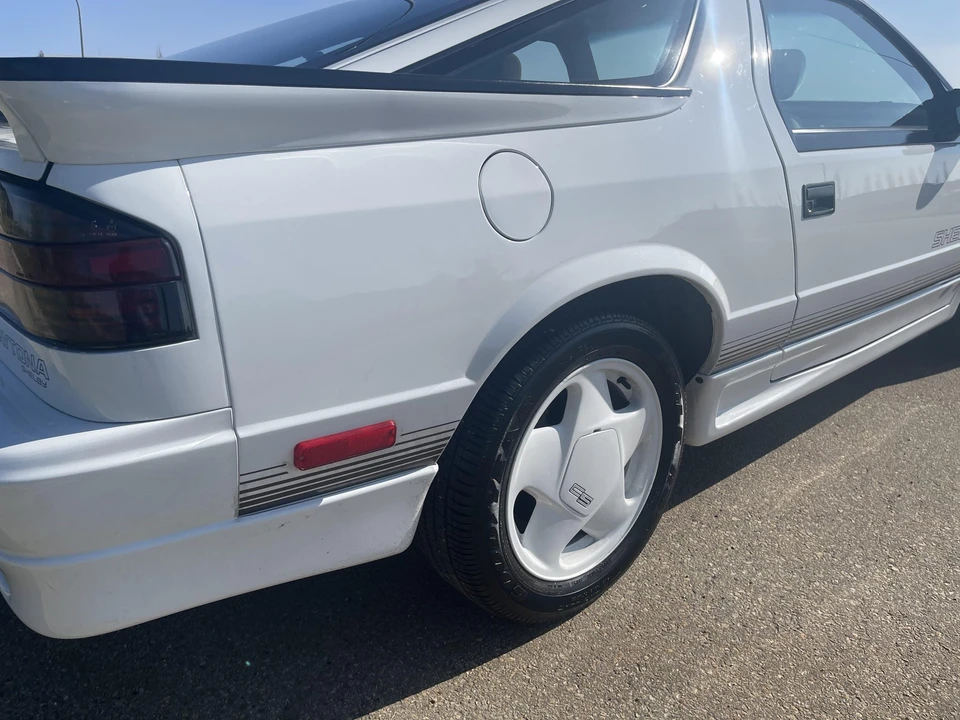 1990 Dodge Daytona - Image 20 of 31