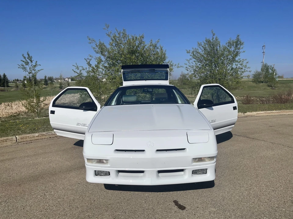 1990 Dodge Daytona - Image 4 of 31