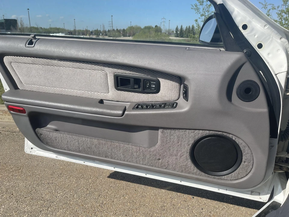 1990 Dodge Daytona - Image 29 of 31