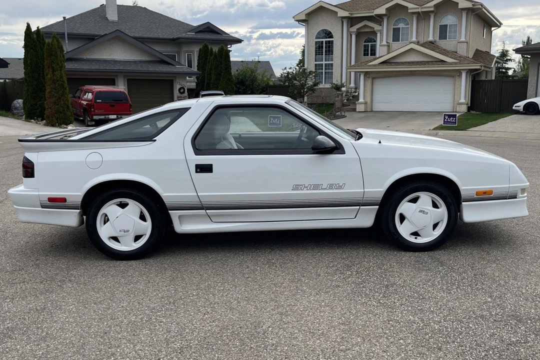 1990 Dodge Daytona - Image 7 of 31