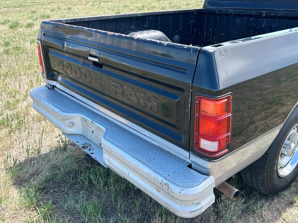 1990 Dodge Ram 1st Gen - Image 24 of 31