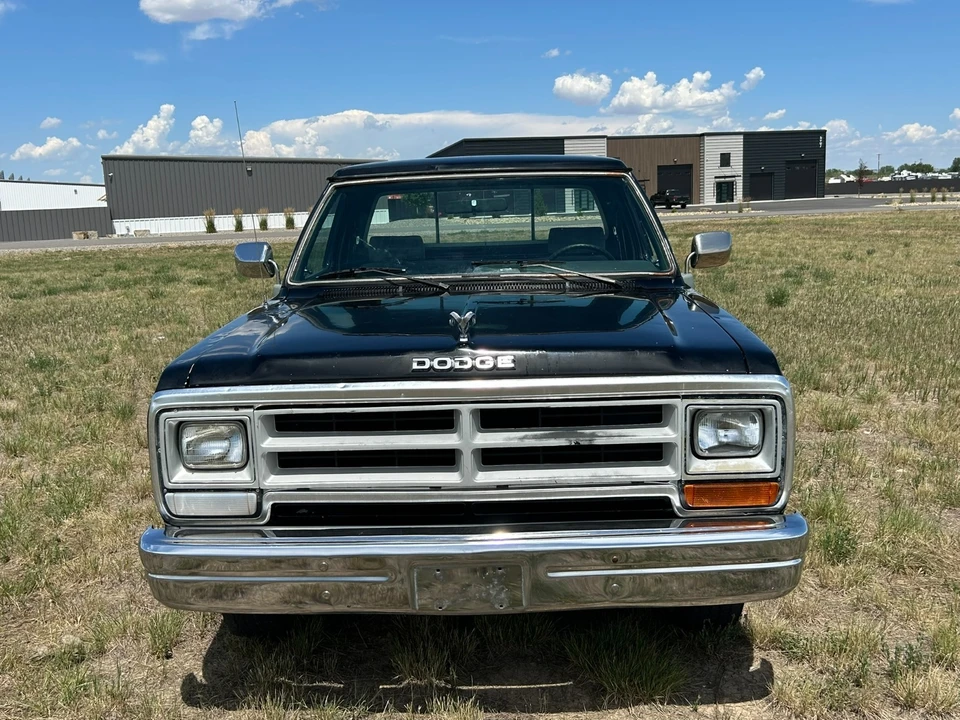 1990 Dodge Ram 1st Gen - Image 2 of 31