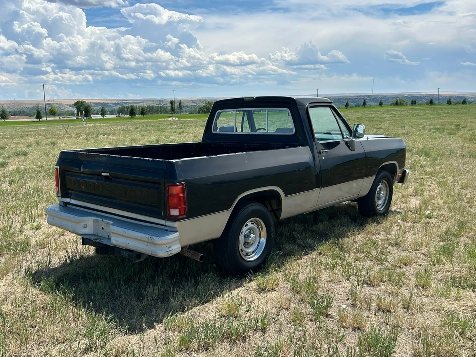 1990 Dodge Ram 1st Gen - Image 5 of 31