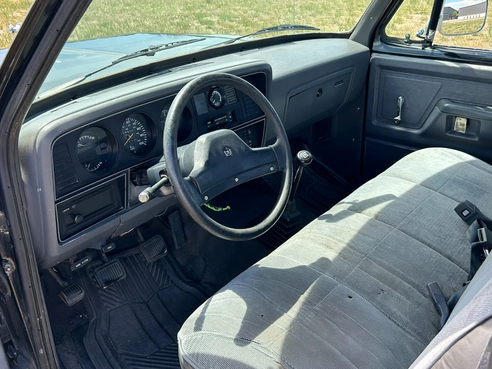 1990 Dodge Ram 1st Gen - Image 17 of 31