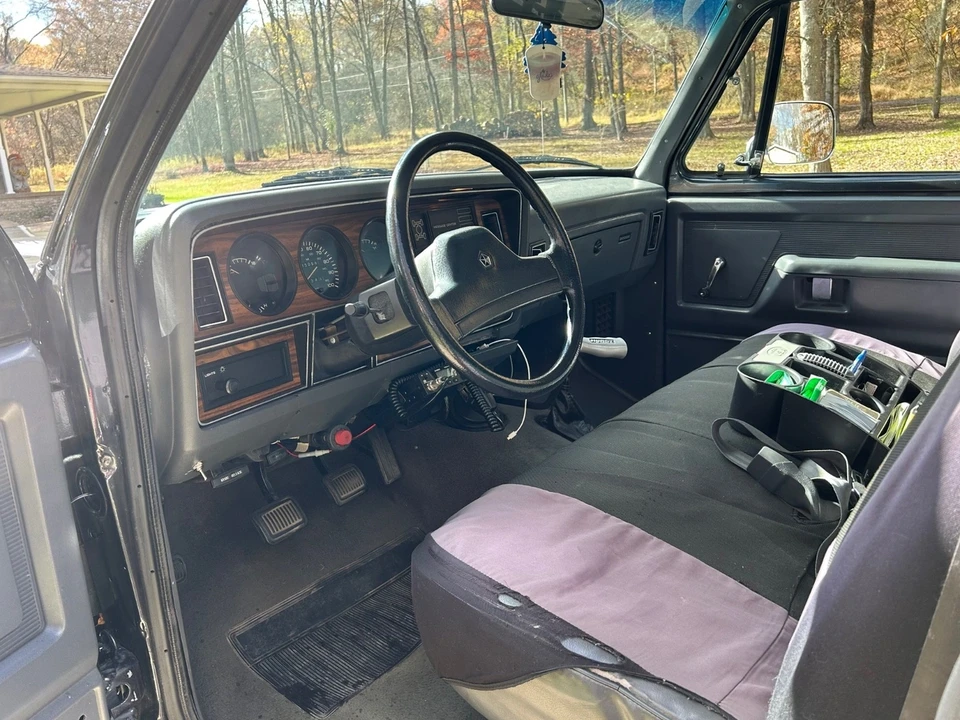 1990 Dodge Ram 1st Gen - Image 5 of 9