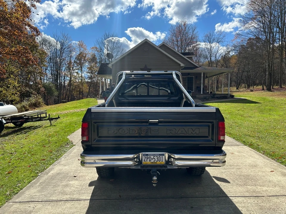 1990 Dodge Ram 1st Gen - Image 7 of 9