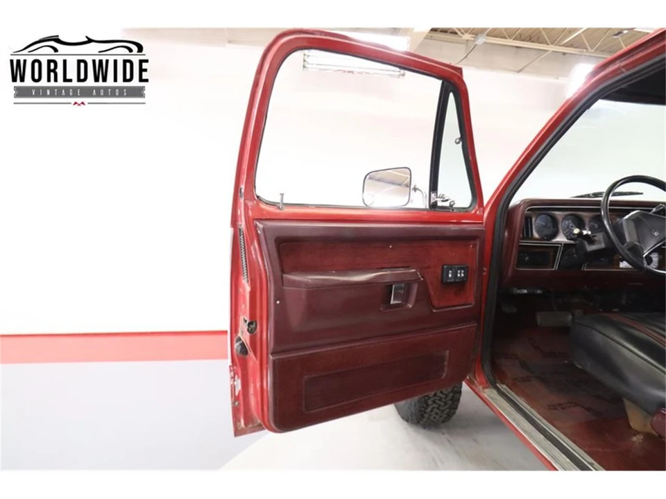 1990 Dodge Ram 1st Gen - Image 23 of 31