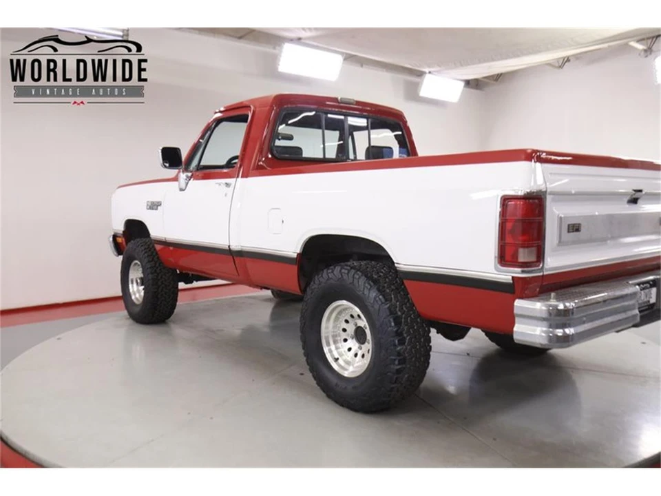 1990 Dodge Ram 1st Gen - Image 20 of 31