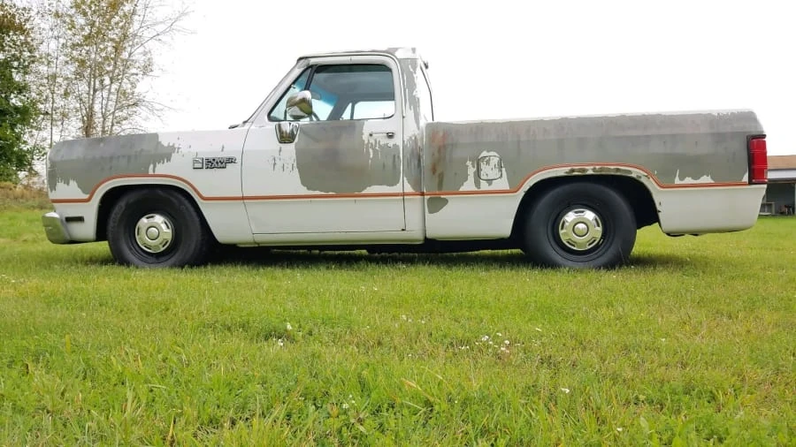 1990 Dodge Ram 1st Gen - Image 2 of 8
