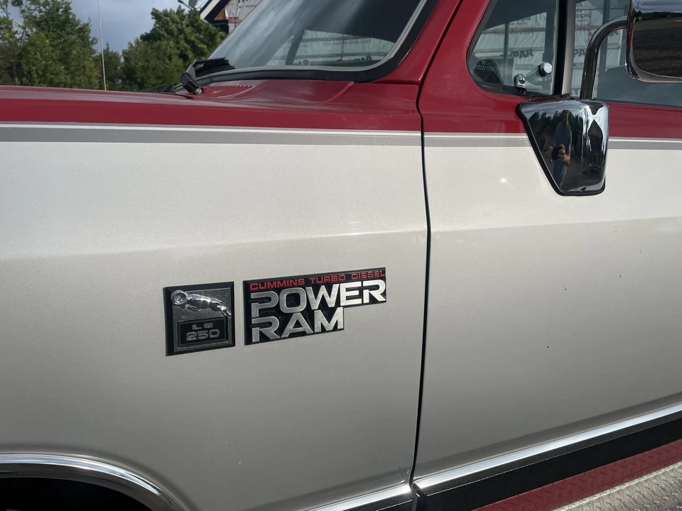 1990 Dodge Ram 1st Gen - Image 23 of 31