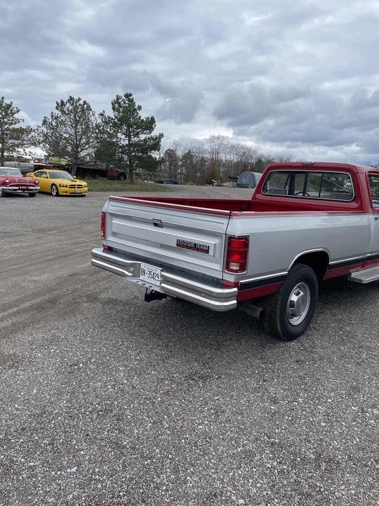 1990 Dodge Ram 1st Gen - Image 15 of 31