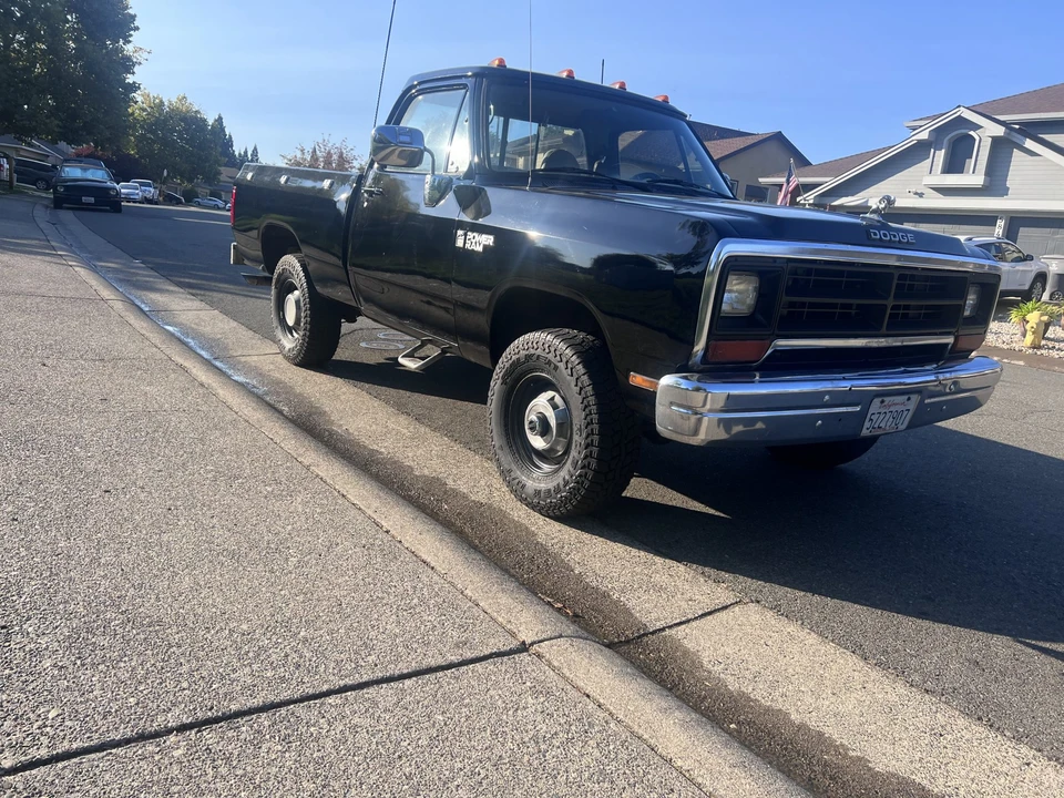 1990 Dodge Ram 1st Gen - Image 9 of 31