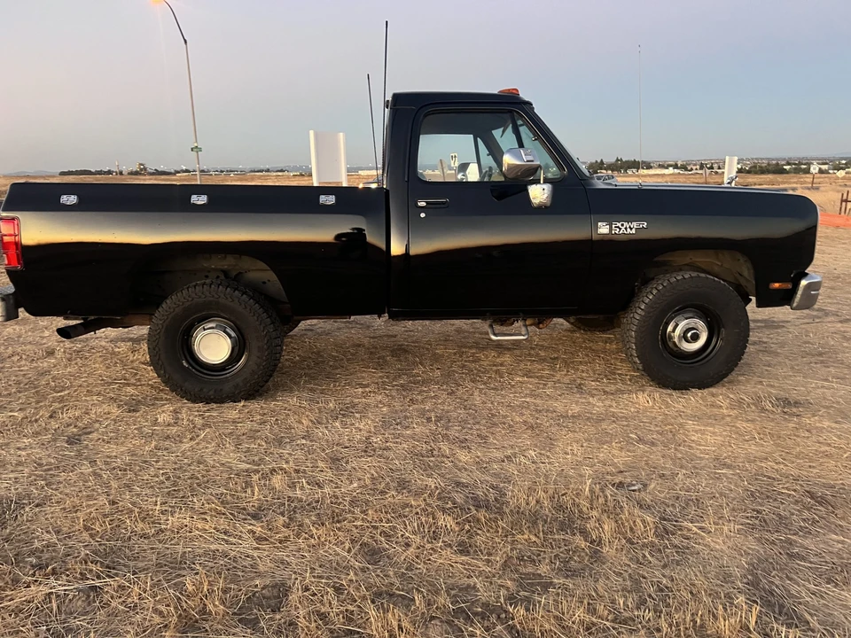 1990 Dodge Ram 1st Gen - Image 14 of 31