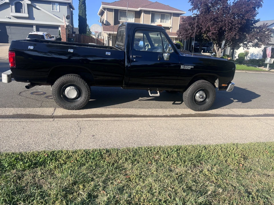 1990 Dodge Ram 1st Gen - Image 8 of 31