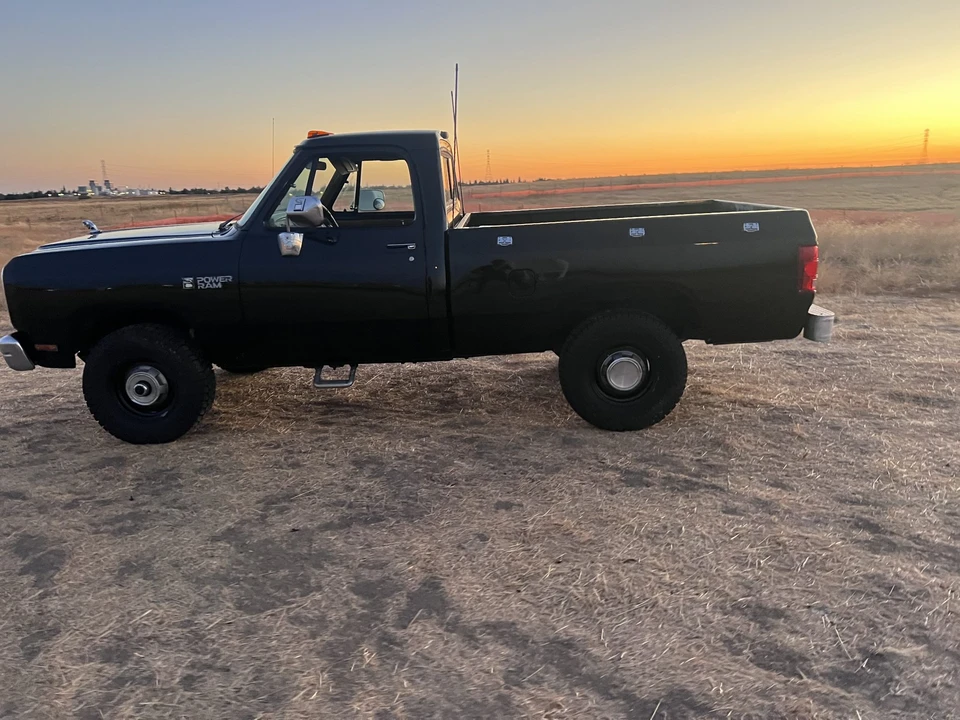 1990 Dodge Ram 1st Gen - Image 10 of 31