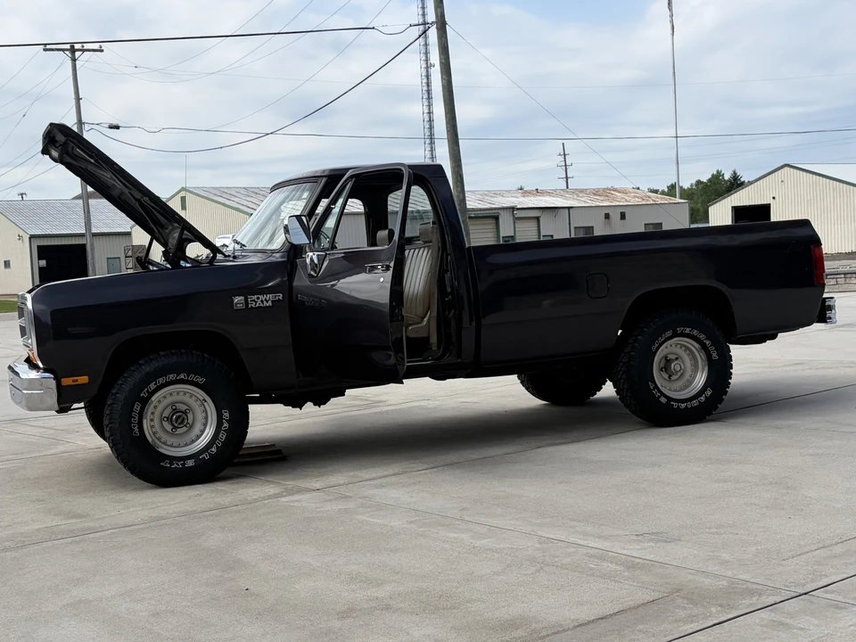 1990 Dodge Ram 1st Gen - Image 18 of 31