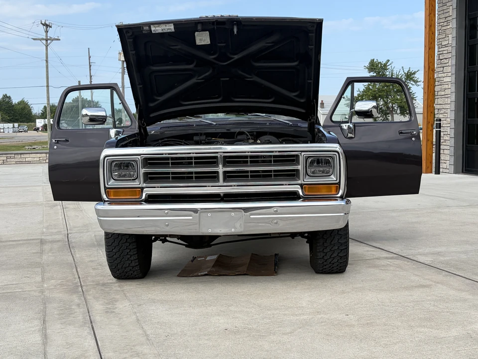 1990 Dodge Ram 1st Gen - Image 17 of 31