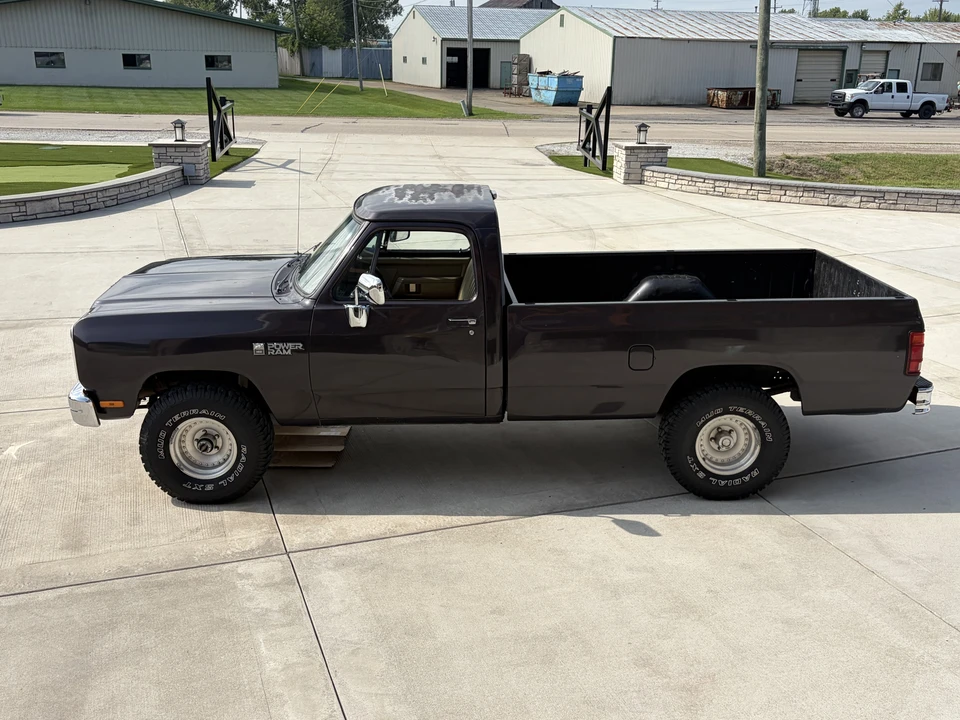1990 Dodge Ram 1st Gen - Image 9 of 31