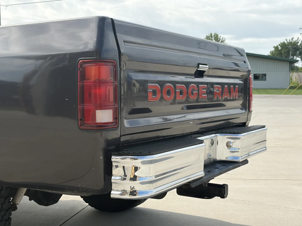 1990 Dodge Ram 1st Gen - Image 29 of 31