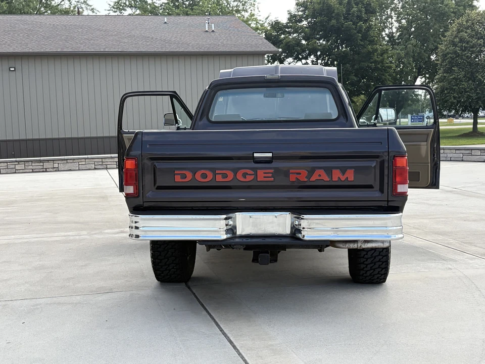 1990 Dodge Ram 1st Gen - Image 12 of 31