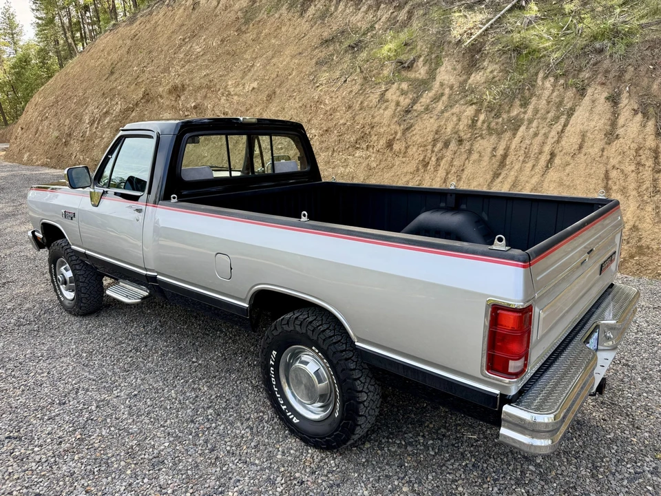 1990 Dodge Ram 1st Gen - Image 13 of 31