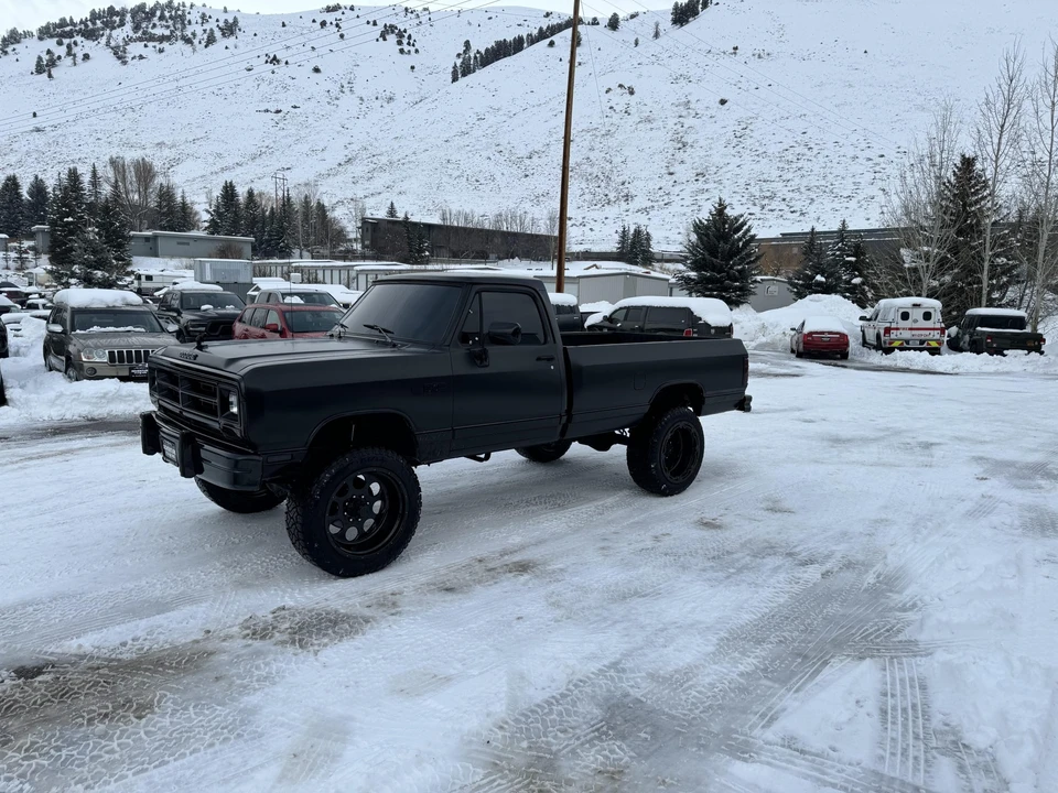 1990 Dodge Ram 1st Gen - Image 15 of 31