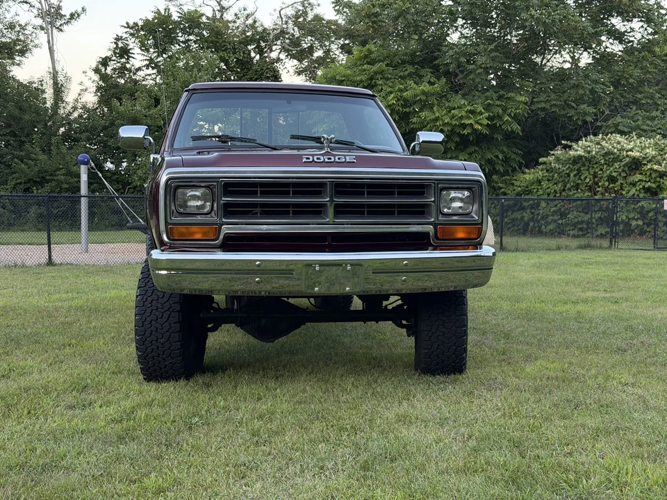 1990 Dodge Ram 1st Gen - Image 2 of 31