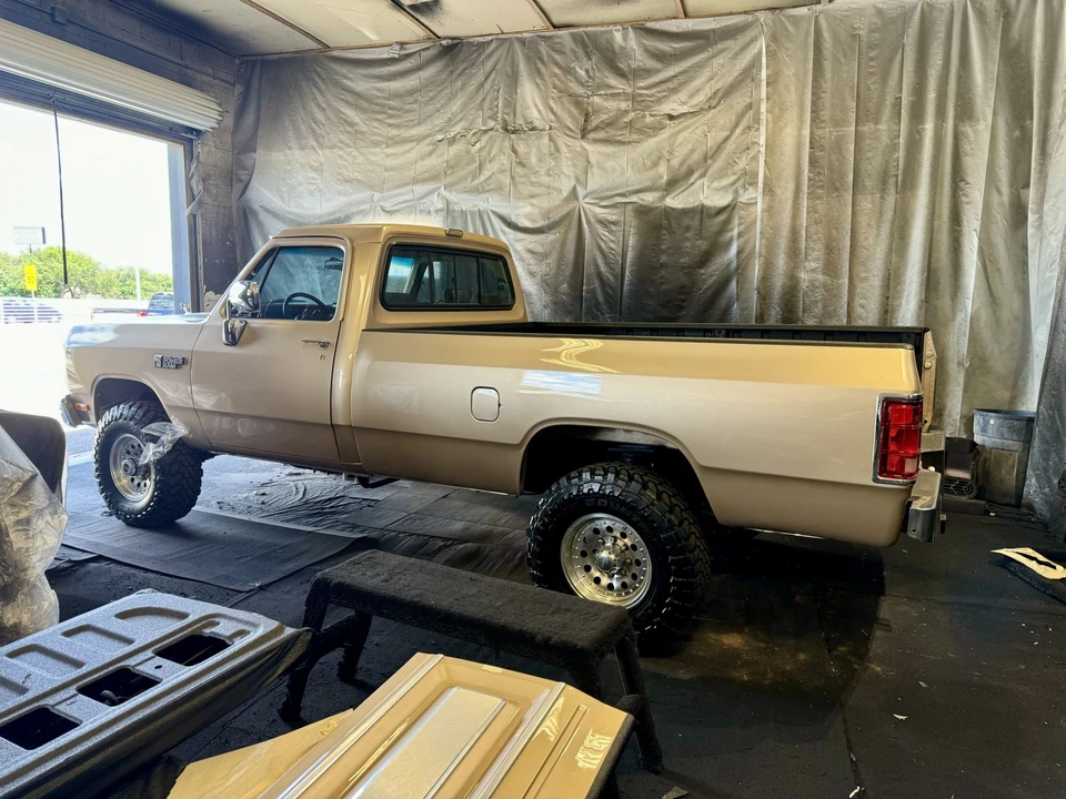 1990 Dodge Ram 1st Gen - Image 9 of 31