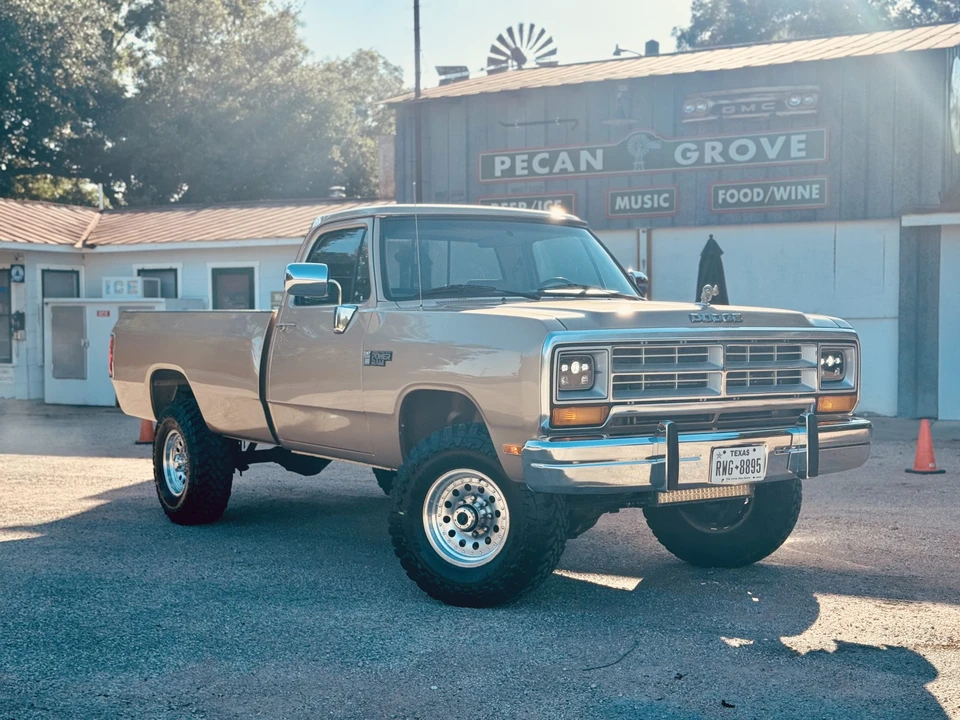 1990 Dodge Ram 1st Gen - Image 19 of 31