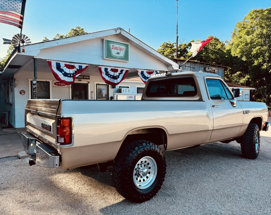 1990 Dodge Ram 1st Gen - Image 17 of 31
