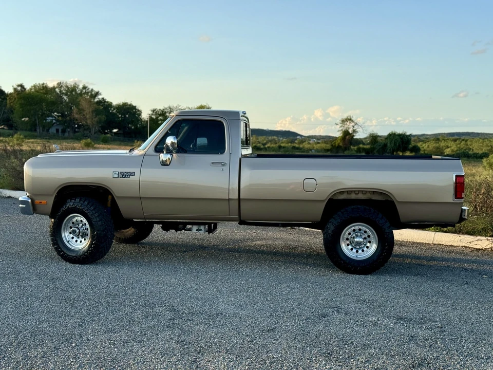 1990 Dodge Ram 1st Gen - Image 8 of 31