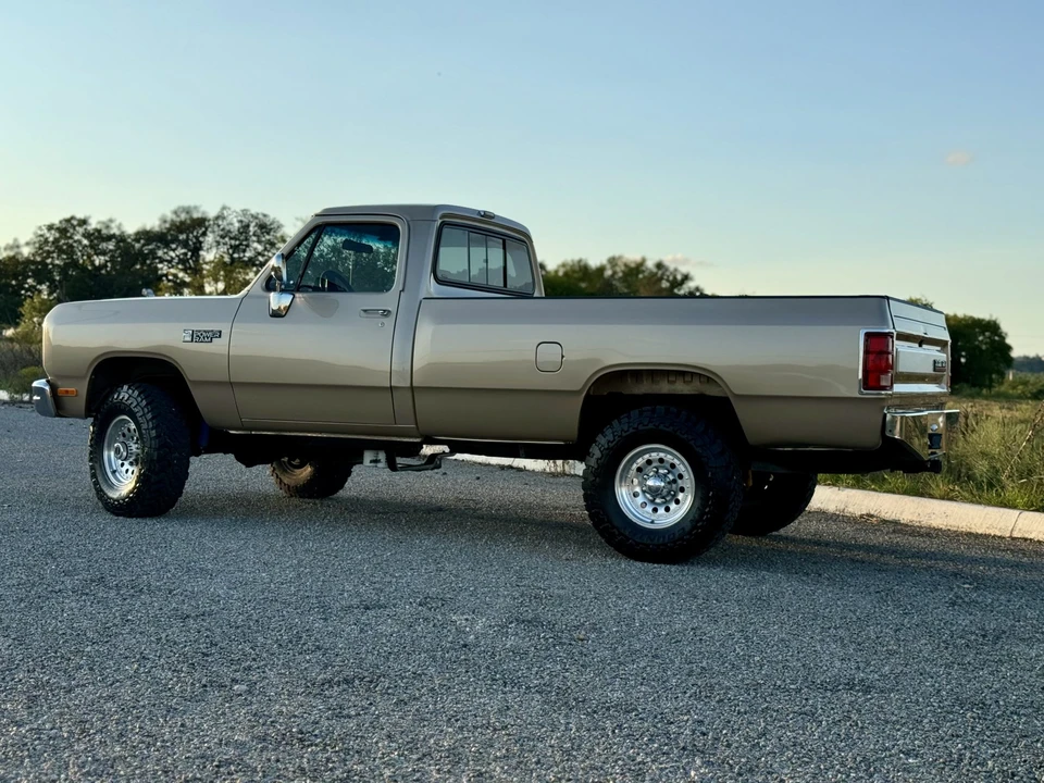 1990 Dodge Ram 1st Gen - Image 10 of 31