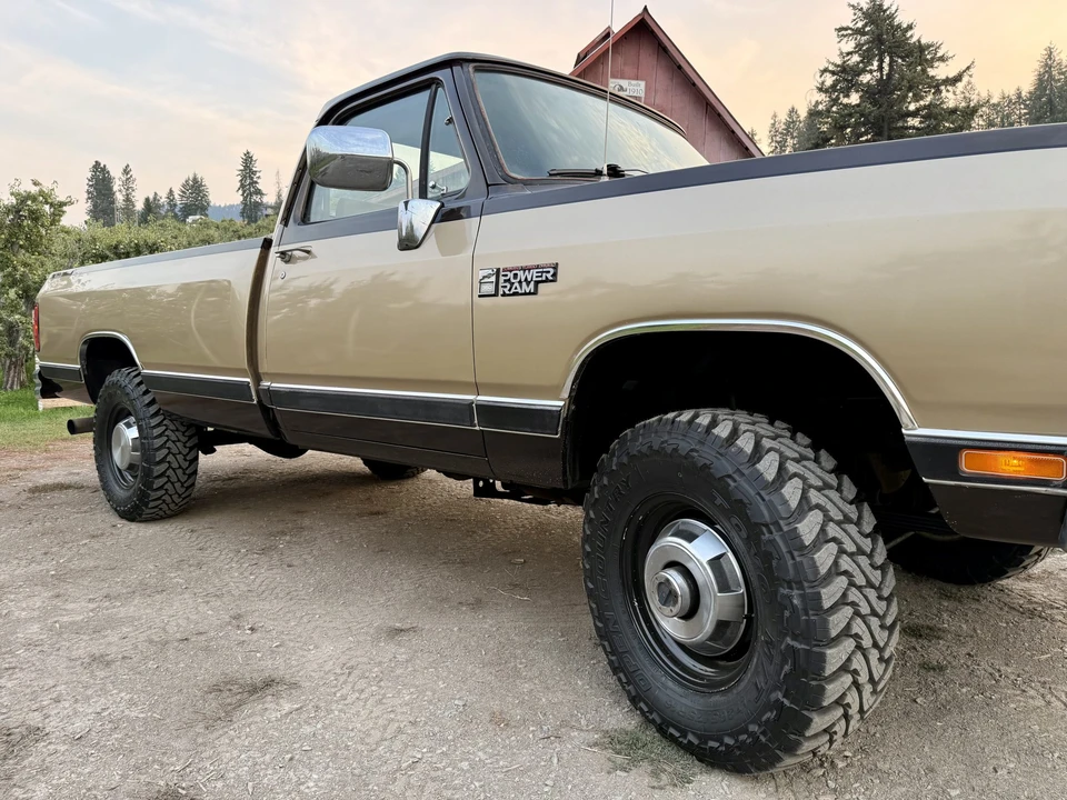 1990 Dodge Ram 1st Gen - Image 24 of 31