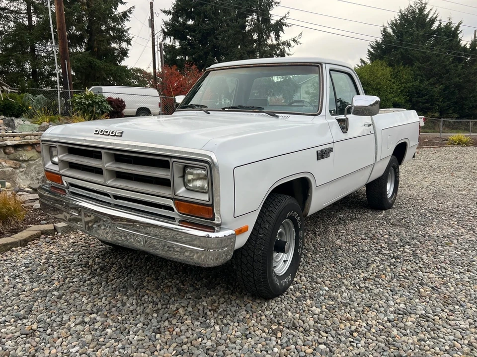 1990 Dodge Ram 1st Gen - Image 11 of 21