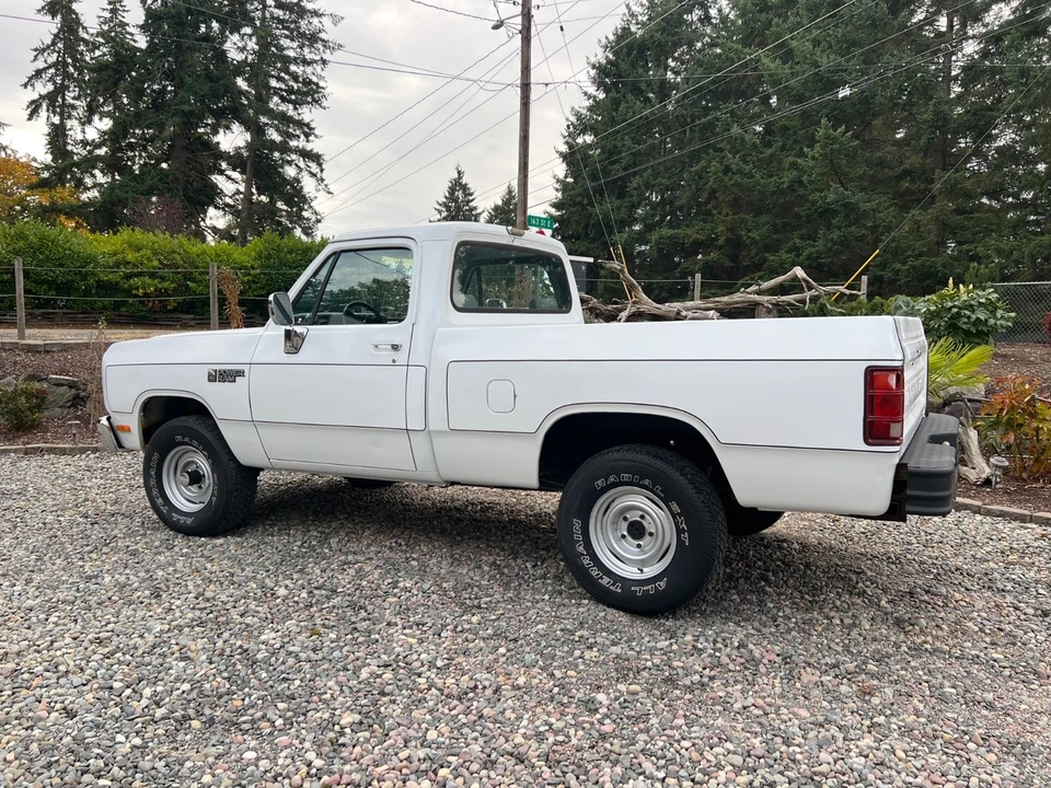 1990 Dodge Ram 1st Gen - Image 9 of 21