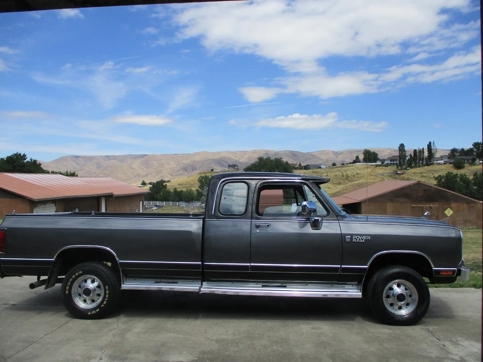1990 Dodge Ram 1st Gen - Image 30 of 31