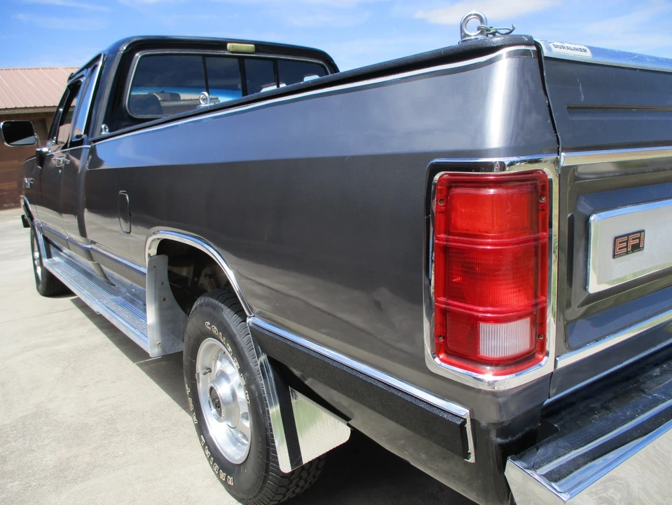 1990 Dodge Ram 1st Gen - Image 12 of 31