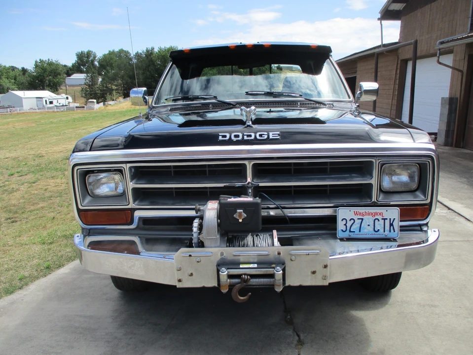 1990 Dodge Ram 1st Gen - Image 23 of 31