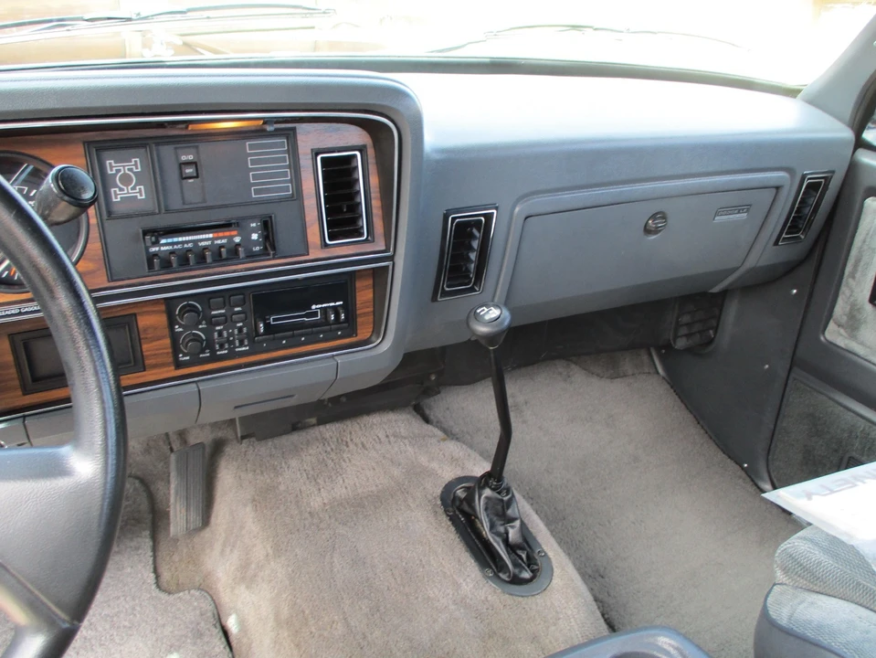 1990 Dodge Ram 1st Gen - Image 9 of 31