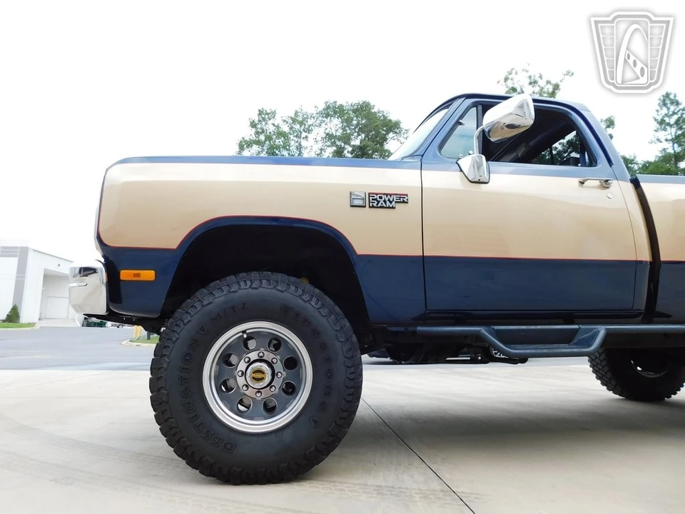 1990 Dodge Ram 1st Gen - Image 11 of 12