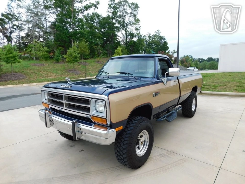 1990 Dodge Ram 1st Gen - Image 10 of 12