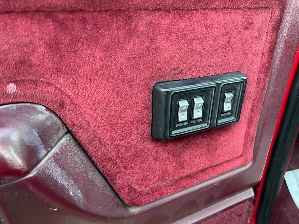 1990 Dodge Ram 1st Gen - Image 11 of 21